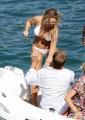 Geri+Halliwell+Boyfriend+Vacationing+Yacht+ZEbmAkyplzwl